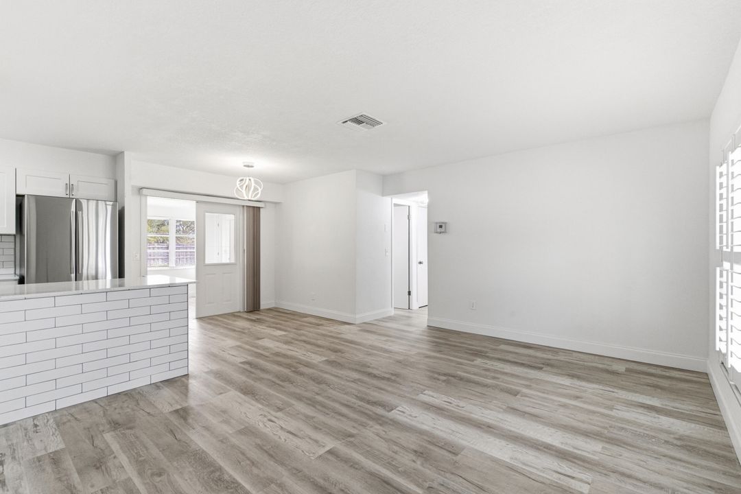 待售: $309,900 (2 贝兹, 2 浴室, 1150 平方英尺)