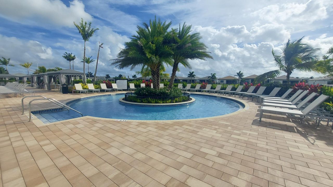 For Sale: $1,249,900 (2 beds, 2 baths, 2214 Square Feet)