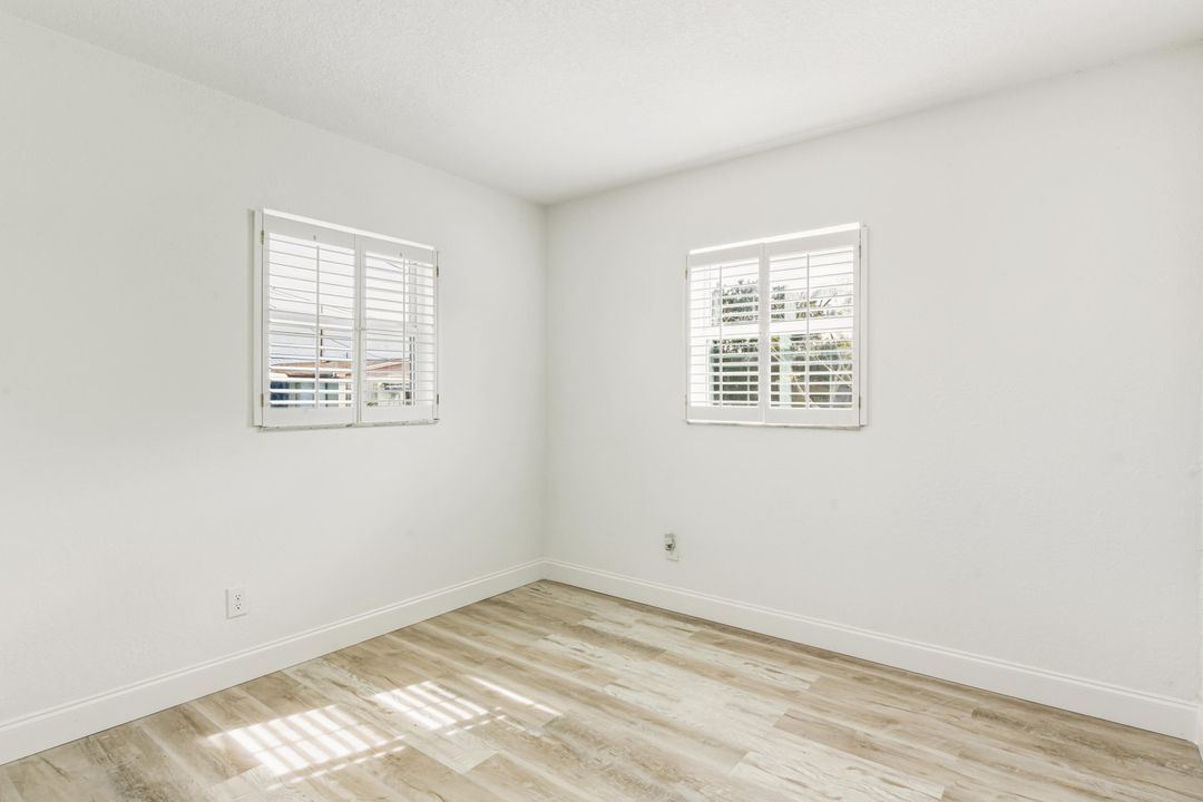 待售: $309,900 (2 贝兹, 2 浴室, 1150 平方英尺)