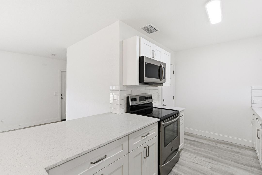 待售: $309,900 (2 贝兹, 2 浴室, 1150 平方英尺)