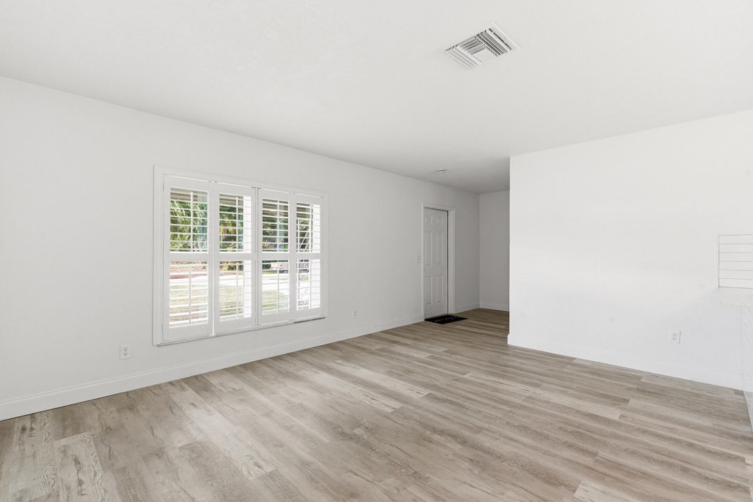 待售: $309,900 (2 贝兹, 2 浴室, 1150 平方英尺)