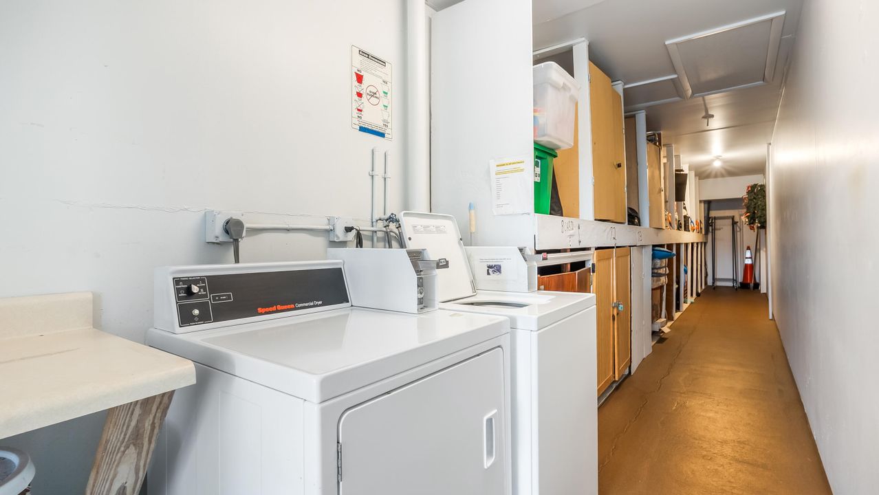 待售: $89,000 (1 贝兹, 1 浴室, 700 平方英尺)