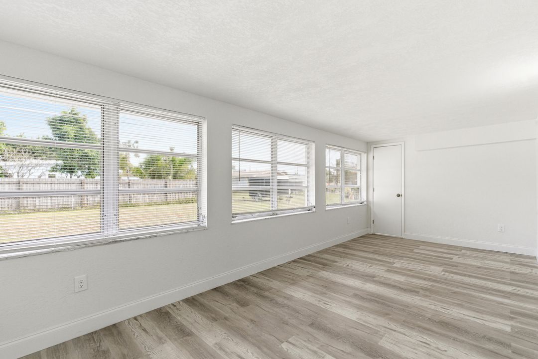 待售: $309,900 (2 贝兹, 2 浴室, 1150 平方英尺)