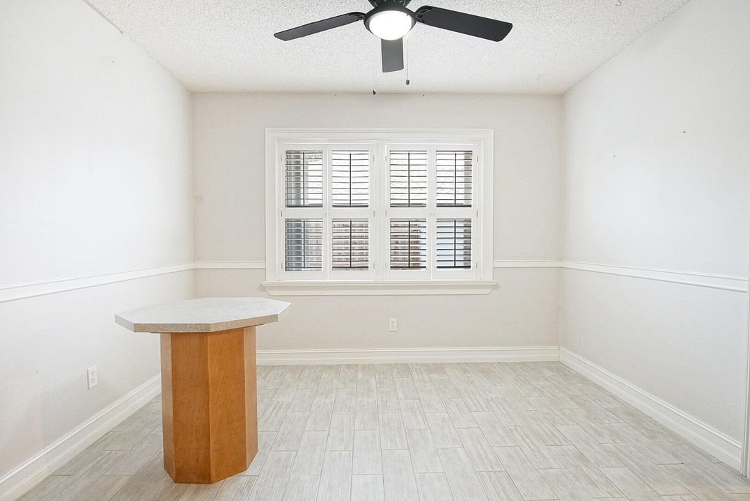 For Sale: $370,000 (3 beds, 2 baths, 1332 Square Feet)