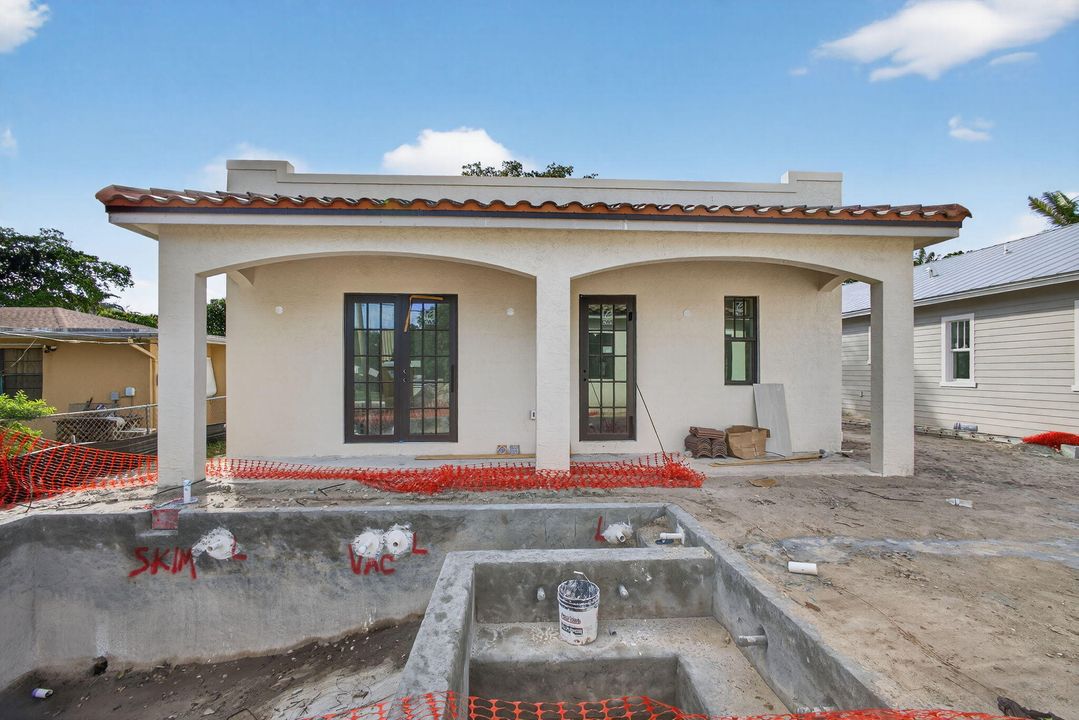 For Sale: $1,950,000 (4 beds, 3 baths, 2112 Square Feet)