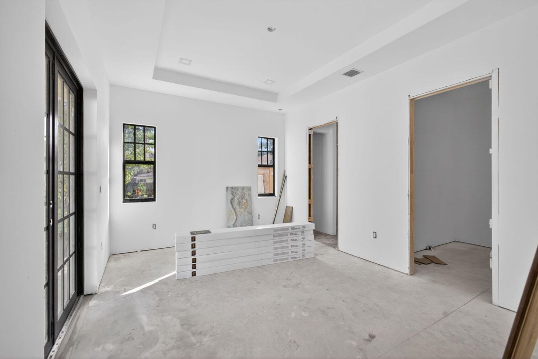 For Sale: $1,950,000 (4 beds, 3 baths, 2112 Square Feet)