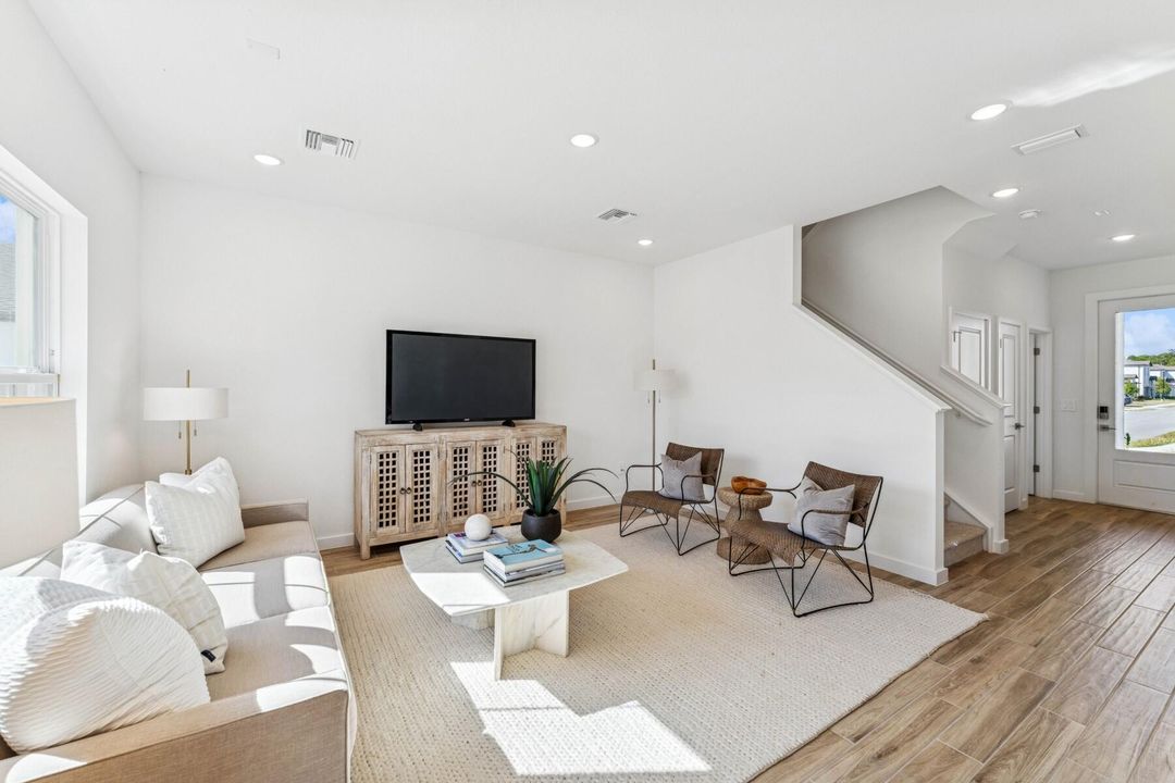 待售: $349,888 (3 贝兹, 2 浴室, 1985 平方英尺)