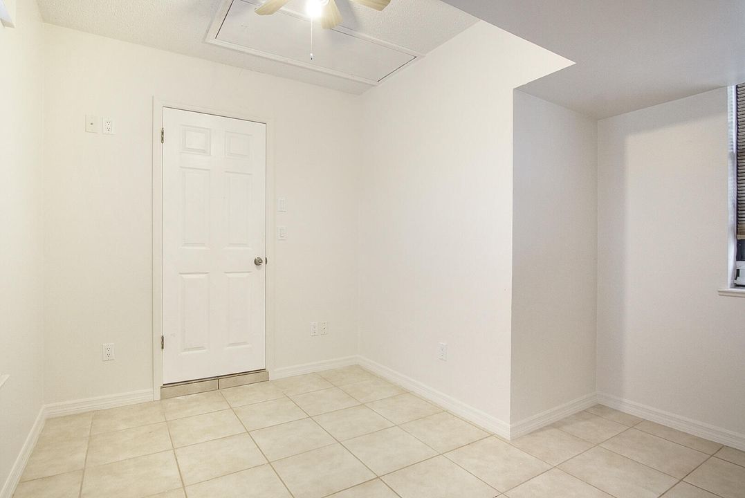 For Sale: $370,000 (3 beds, 2 baths, 1332 Square Feet)