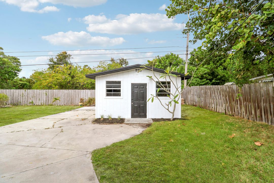 На продажу: $434,500 (3 спален, 1 ванн, 1218 Квадратных фут)