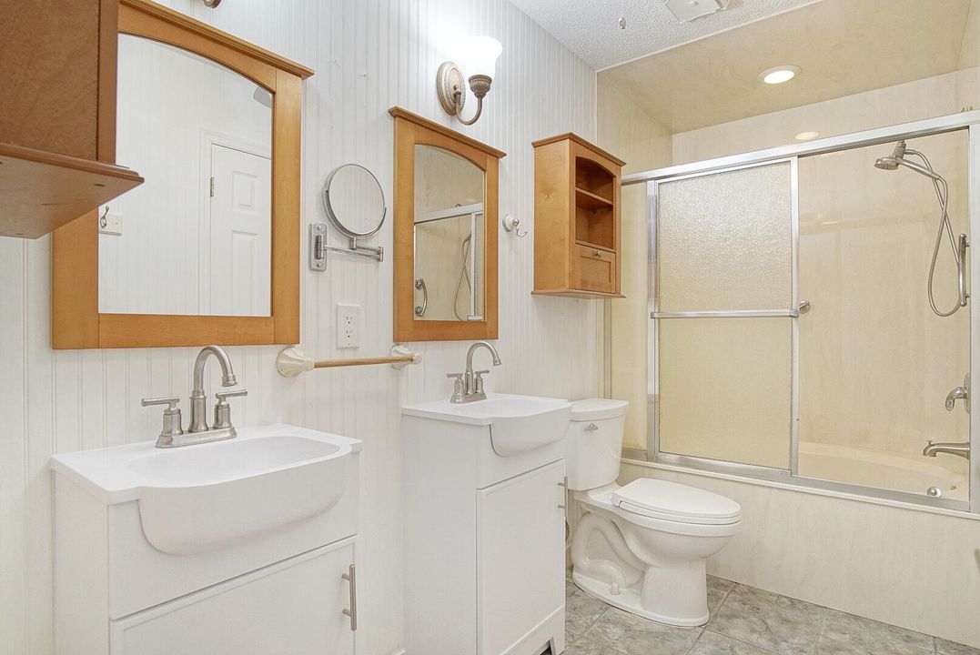 For Sale: $370,000 (3 beds, 2 baths, 1332 Square Feet)