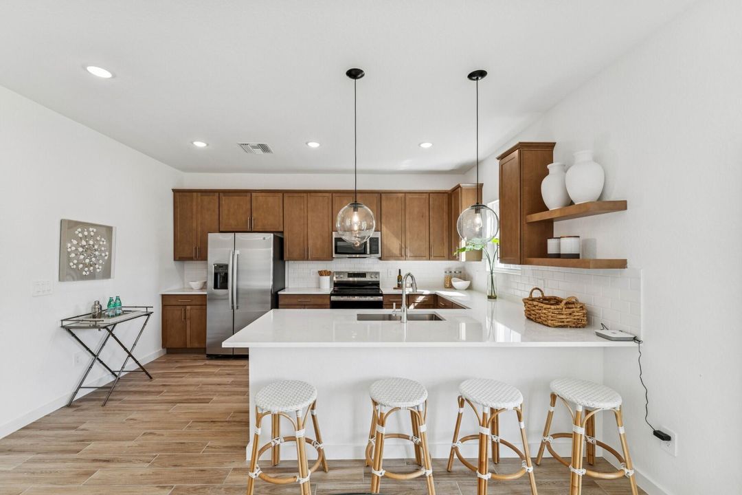 待售: $349,888 (3 贝兹, 2 浴室, 1985 平方英尺)