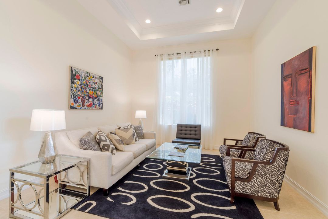 For Sale: $1,999,000 (3 beds, 3 baths, 2685 Square Feet)