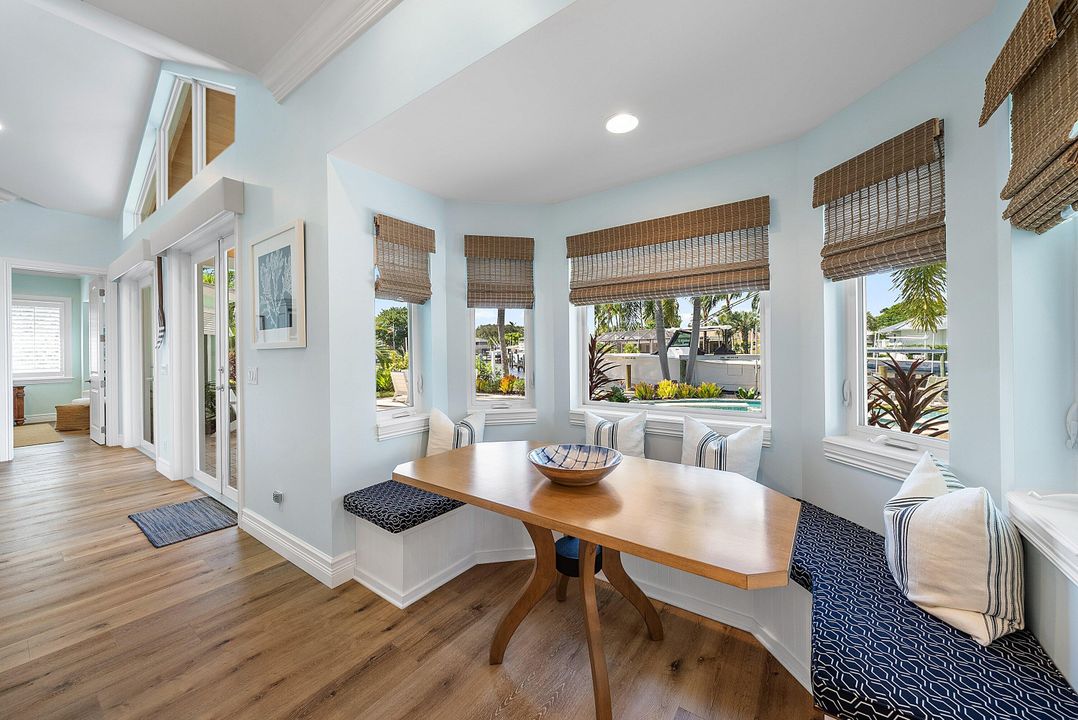 En Venta: $4,999,000 (4 camas, 3 baños, 2209 Pies cuadrados)