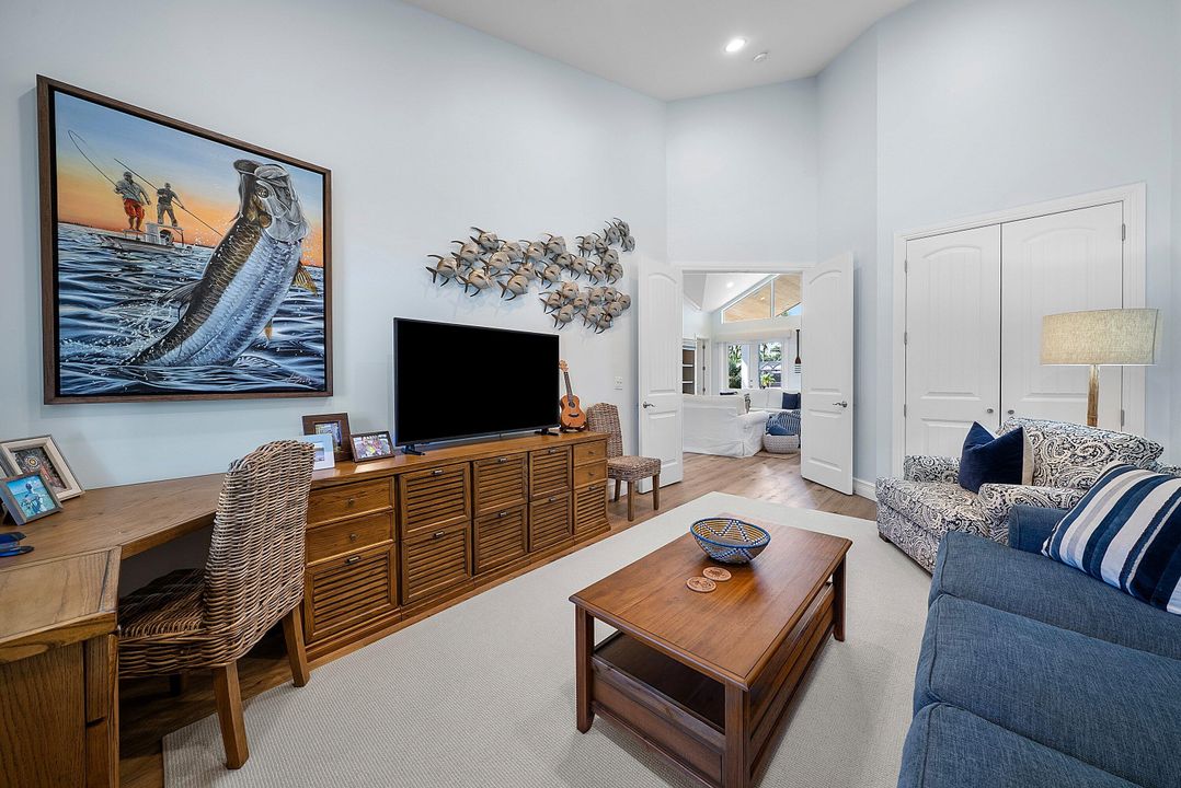 En Venta: $4,999,000 (4 camas, 3 baños, 2209 Pies cuadrados)