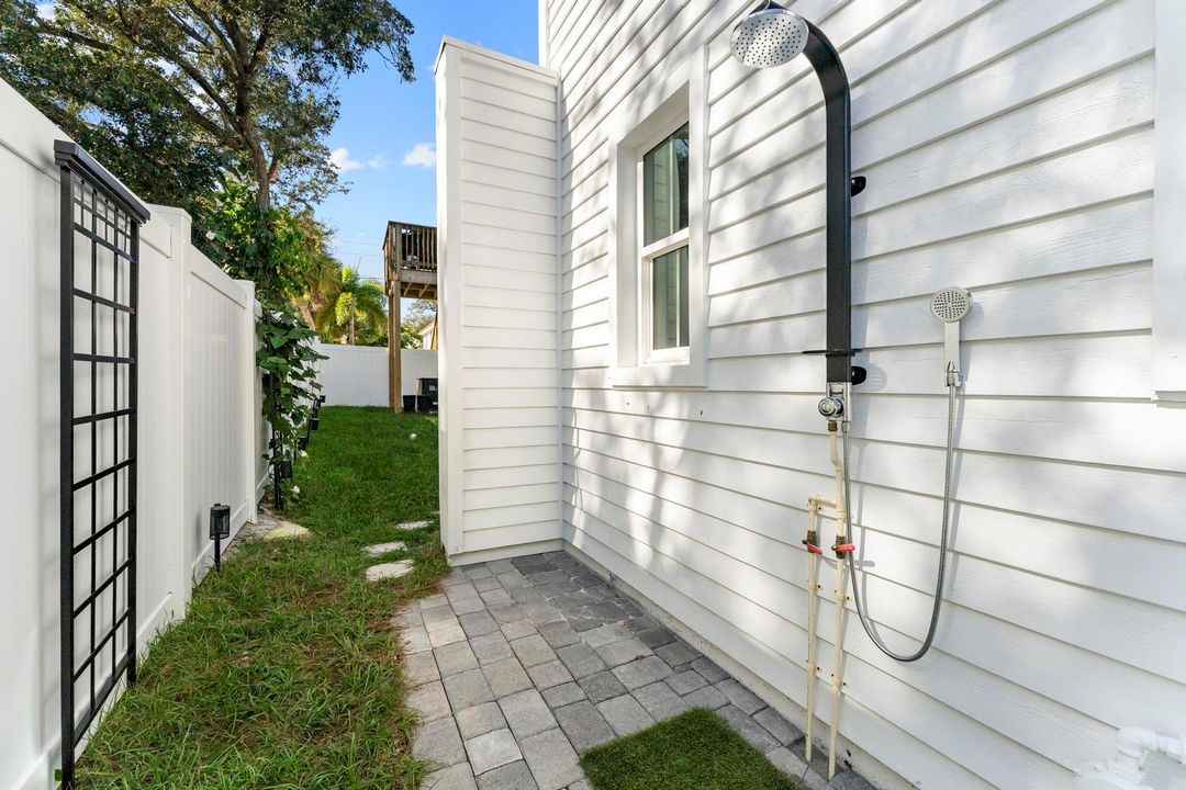 待售: $1,865,000 (4 贝兹, 4 浴室, 2992 平方英尺)