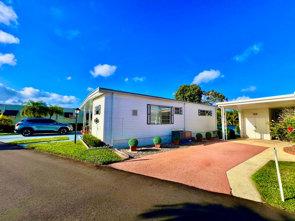 For Sale: $92,000 (1 beds, 1 baths, 11742 Square Feet)