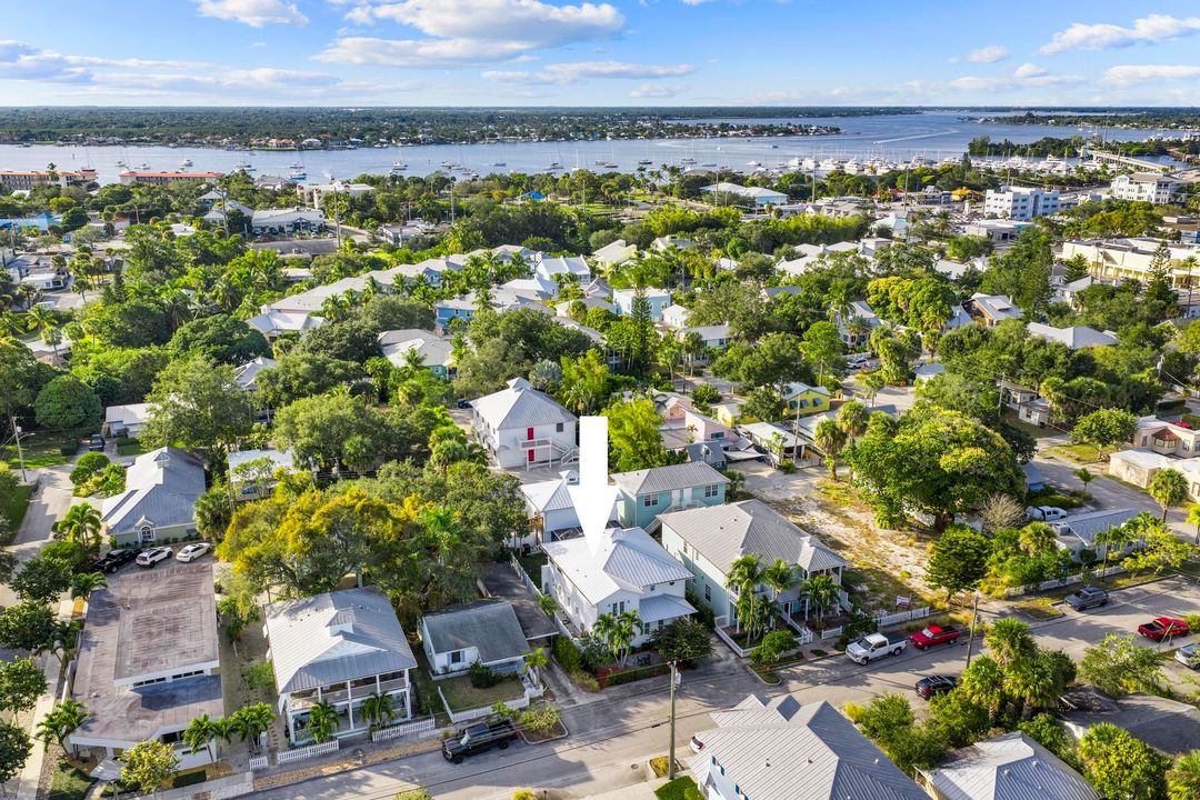 待售: $1,865,000 (4 贝兹, 4 浴室, 2992 平方英尺)