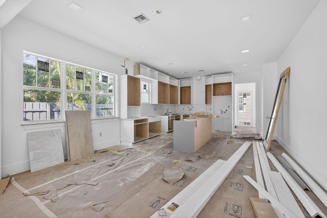 For Sale: $1,950,000 (4 beds, 3 baths, 2112 Square Feet)