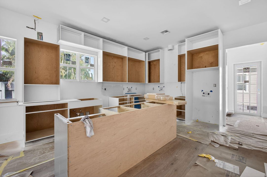 For Sale: $1,950,000 (4 beds, 3 baths, 2112 Square Feet)