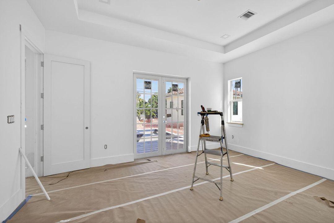 For Sale: $1,950,000 (4 beds, 3 baths, 2112 Square Feet)