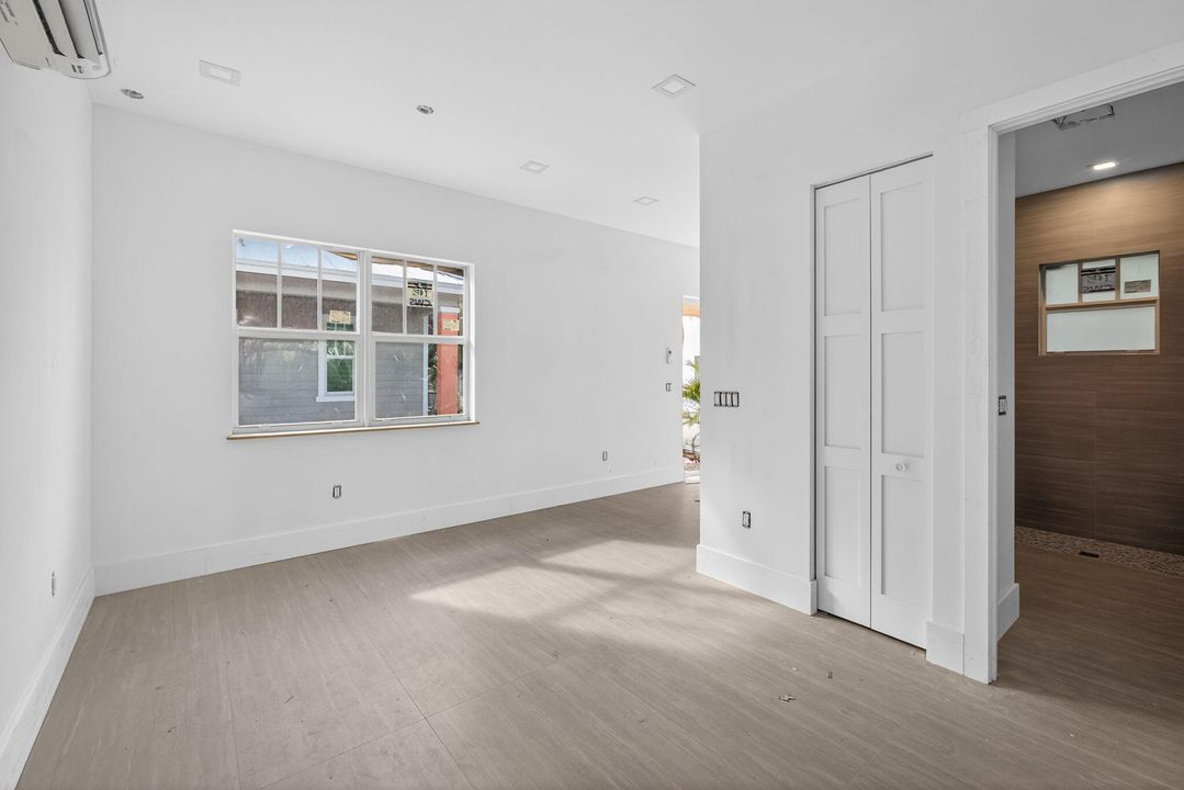 For Sale: $1,950,000 (4 beds, 3 baths, 2112 Square Feet)