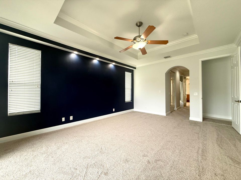 Active With Contract: $450,000 (3 beds, 2 baths, 2489 Square Feet)