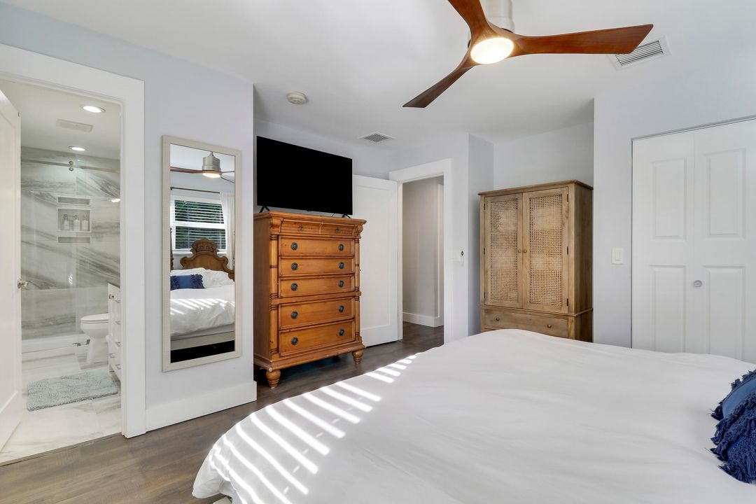 En Venta: $1,050,000 (4 camas, 2 baños, 1844 Pies cuadrados)