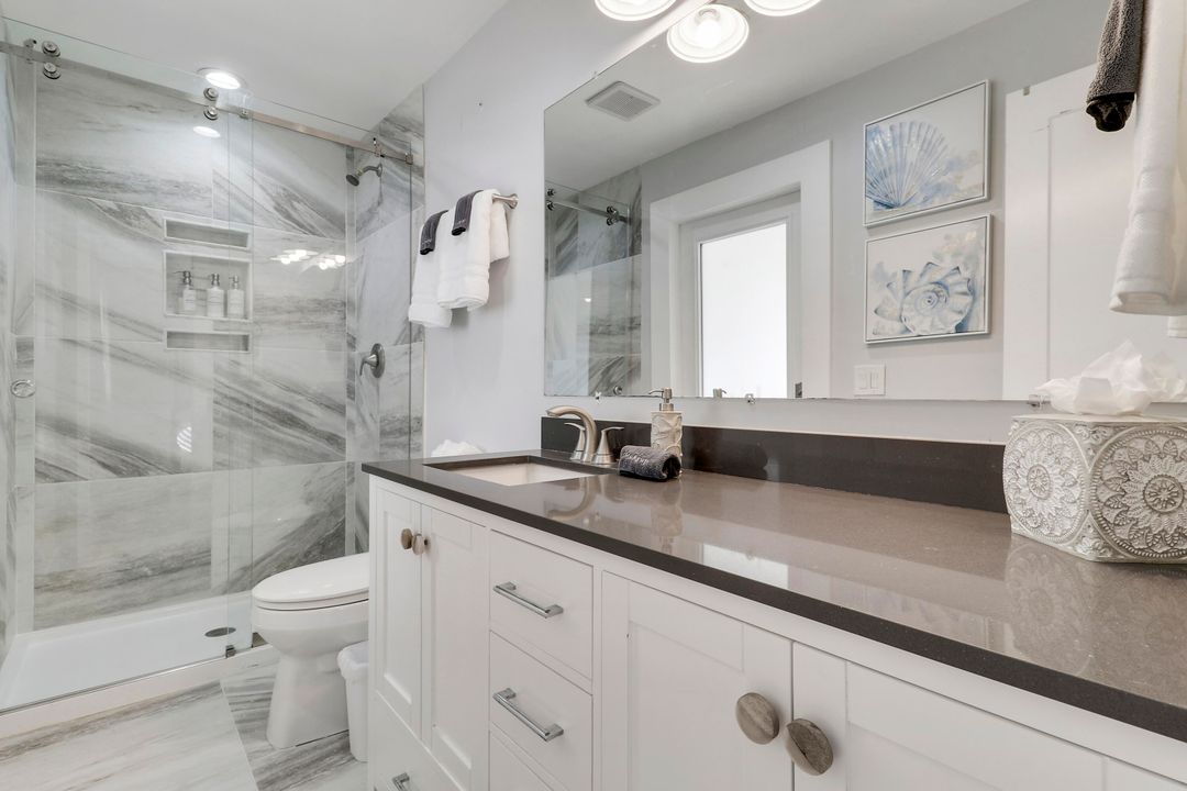 En Venta: $1,050,000 (4 camas, 2 baños, 1844 Pies cuadrados)