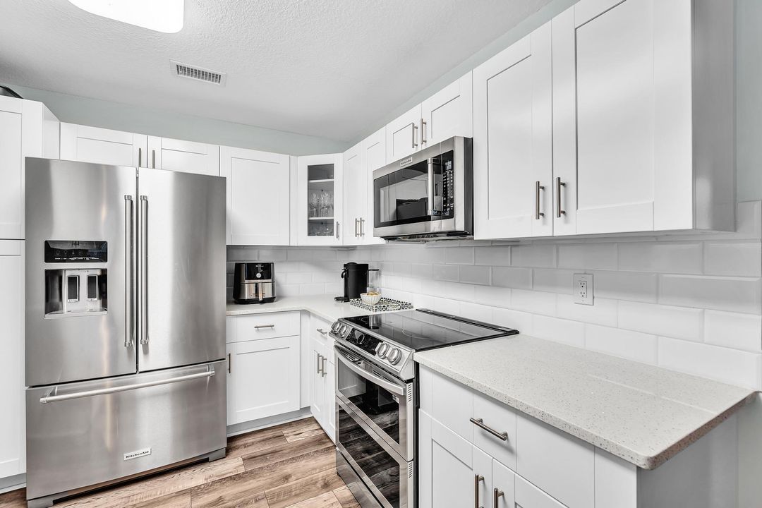 待售: $849,900 (3 贝兹, 2 浴室, 2266 平方英尺)