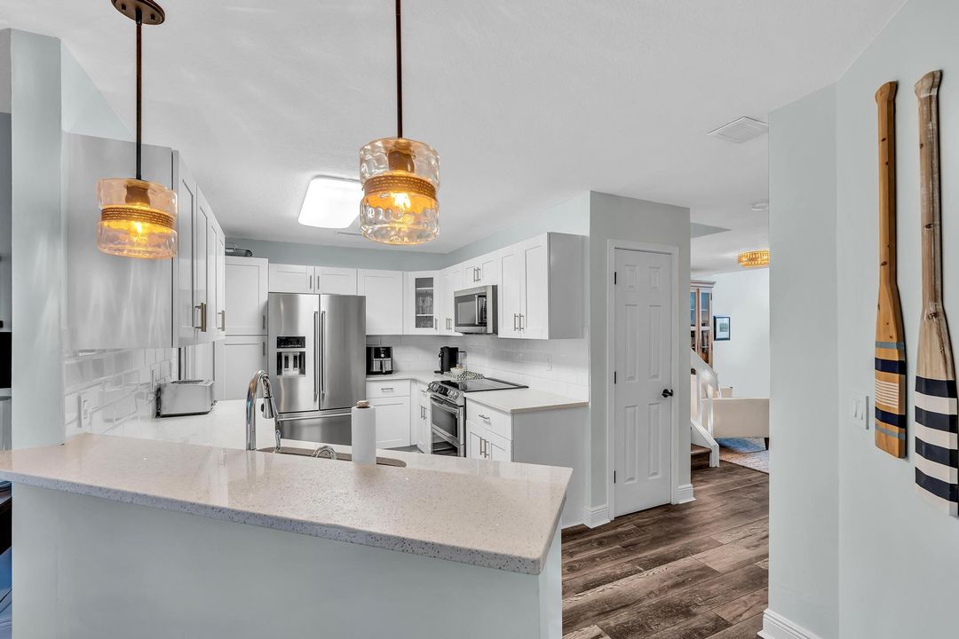 待售: $849,900 (3 贝兹, 2 浴室, 2266 平方英尺)