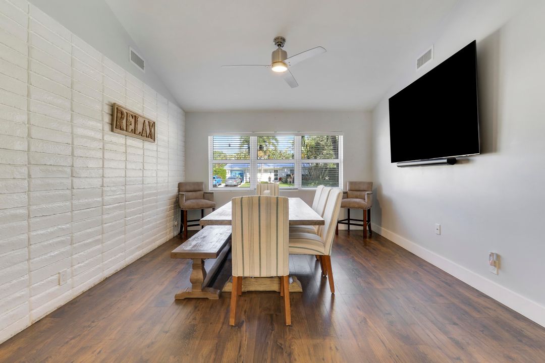 En Venta: $1,050,000 (4 camas, 2 baños, 1844 Pies cuadrados)