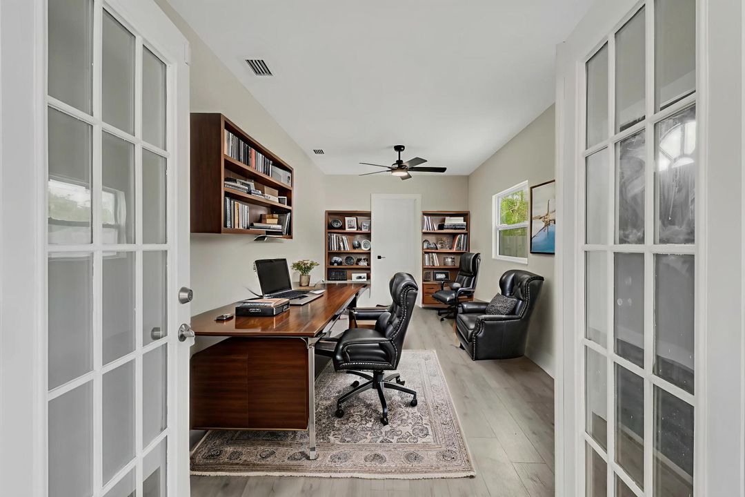 На продажу: $434,500 (3 спален, 1 ванн, 1218 Квадратных фут)