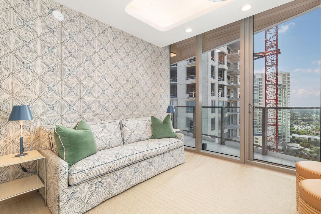 出租: $95,000 (4 贝兹, 4 浴室, 4436 平方英尺)