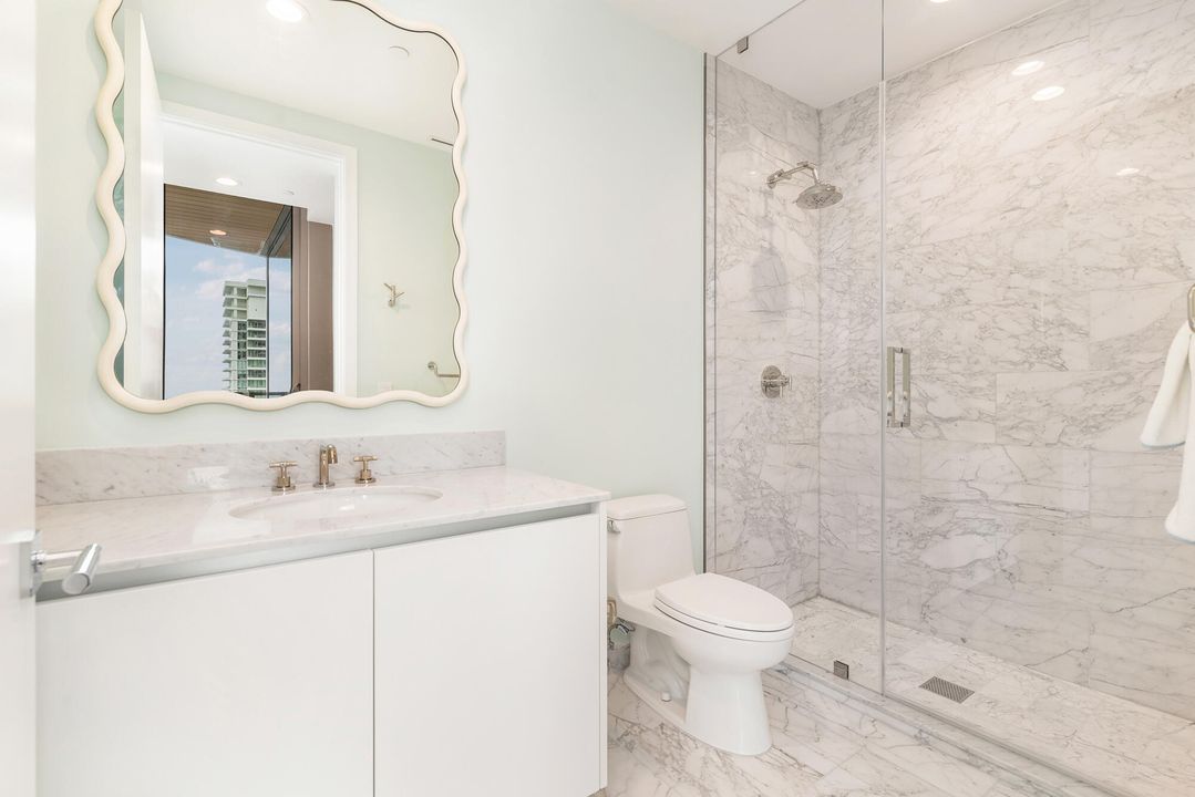 出租: $95,000 (4 贝兹, 4 浴室, 4436 平方英尺)