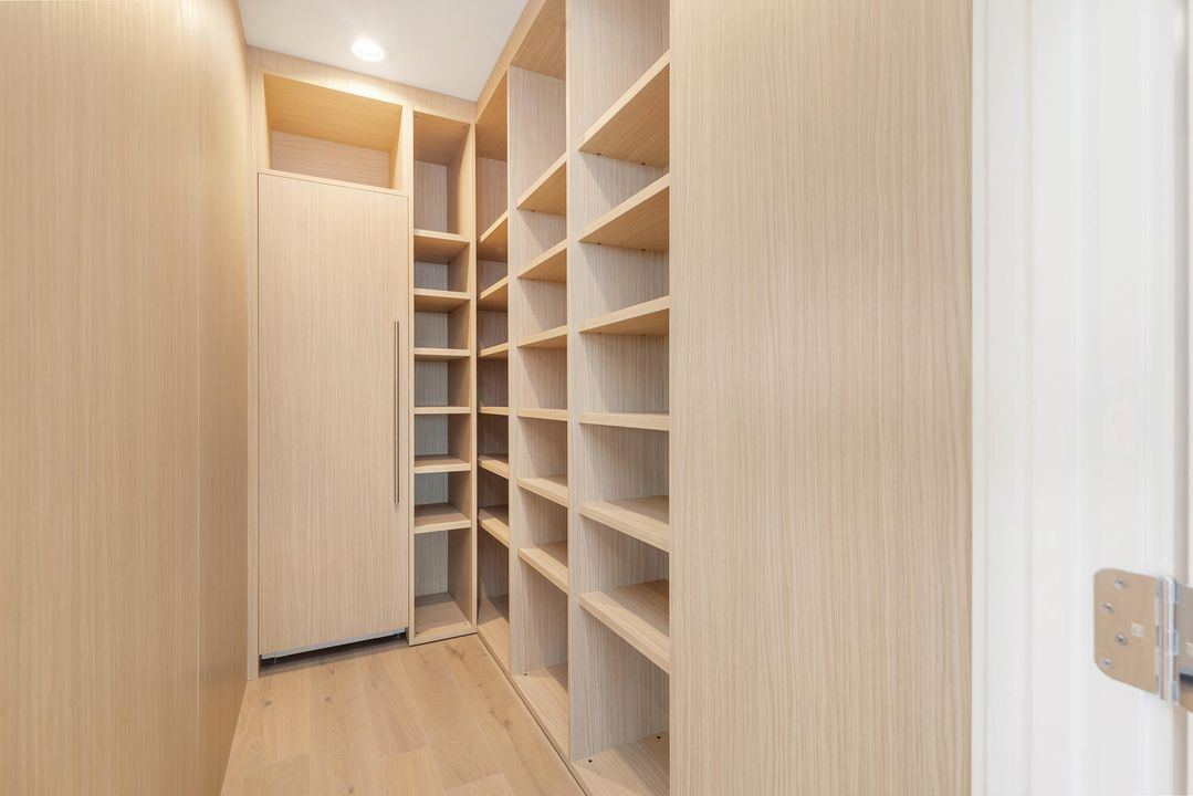 出租: $95,000 (4 贝兹, 4 浴室, 4436 平方英尺)