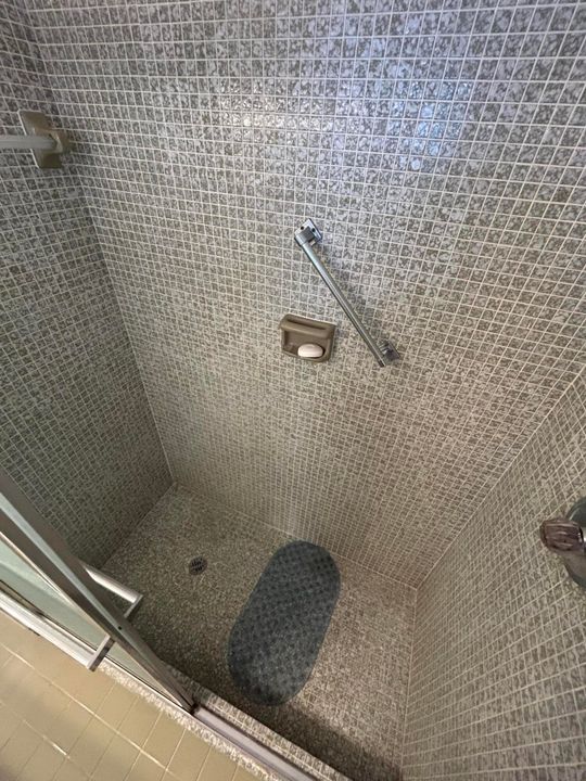 出租: $2,200 (2 贝兹, 2 浴室, 1317 平方英尺)