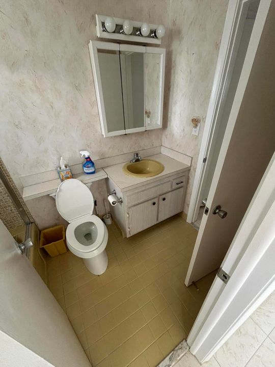 出租: $2,200 (2 贝兹, 2 浴室, 1317 平方英尺)