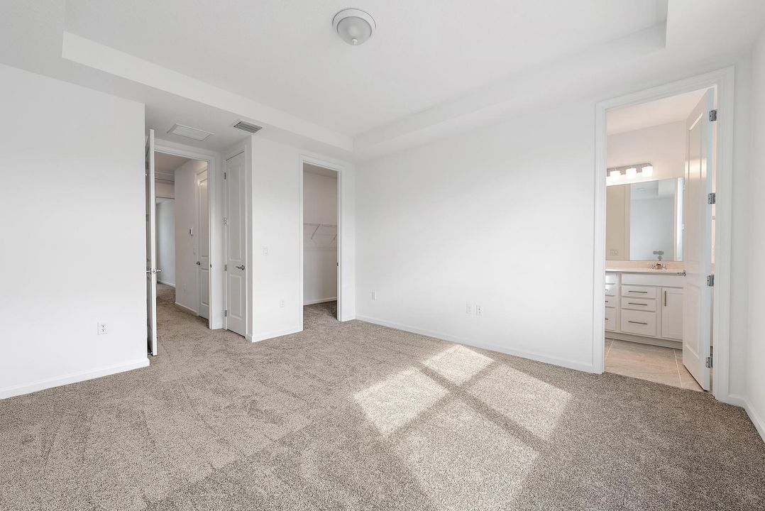 For Rent: $2,790 (3 beds, 2 baths, 1550 Square Feet)