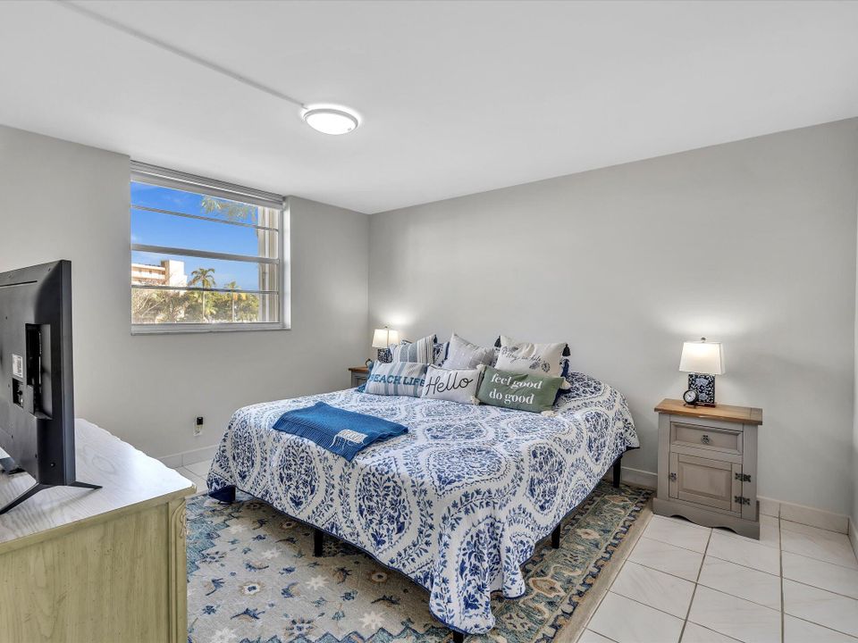 En Venta: $270,000 (2 camas, 2 baños, 1190 Pies cuadrados)