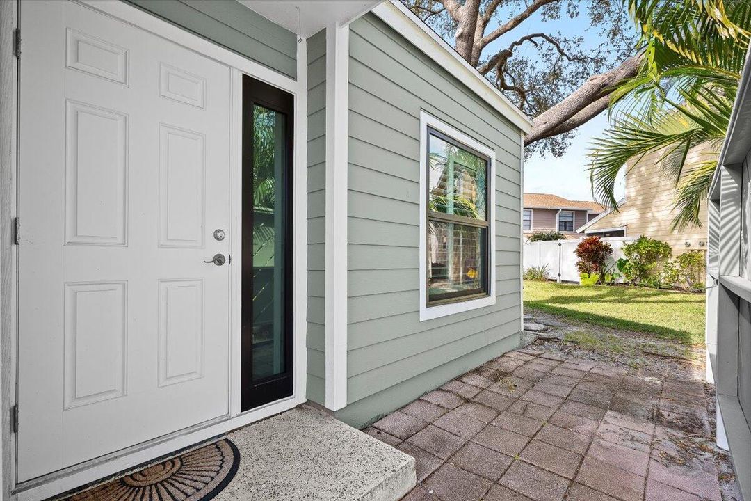 На продажу: $390,000 (3 спален, 2 ванн, 1314 Квадратных фут)