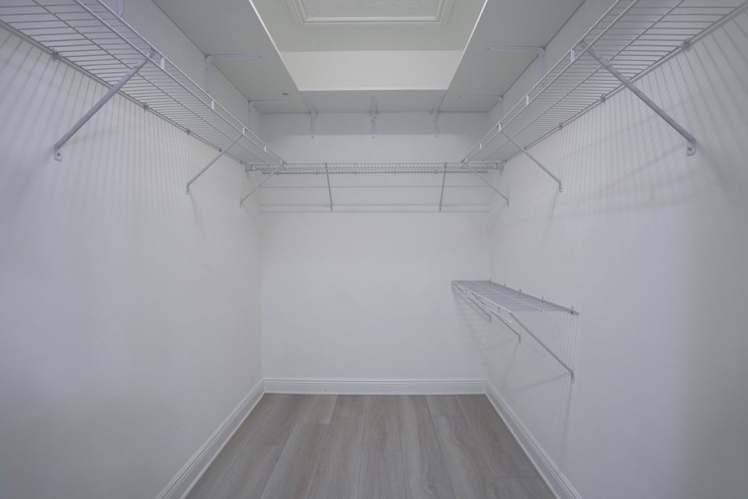 For Rent: $4,700 (3 beds, 2 baths, 2264 Square Feet)