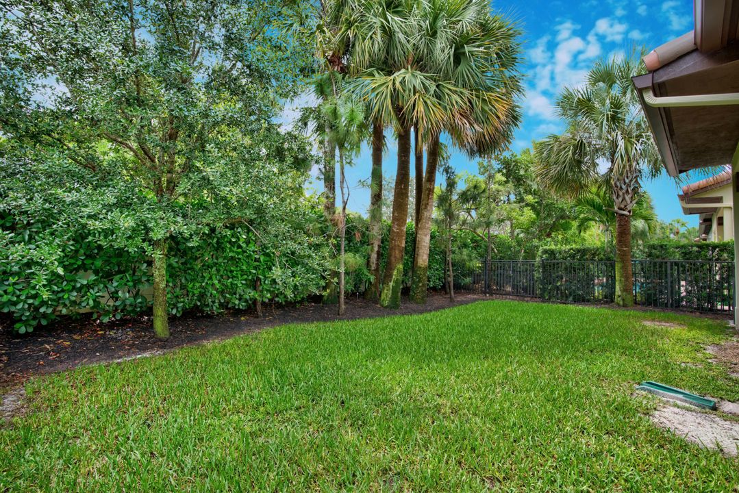 For Rent: $4,700 (3 beds, 2 baths, 2264 Square Feet)