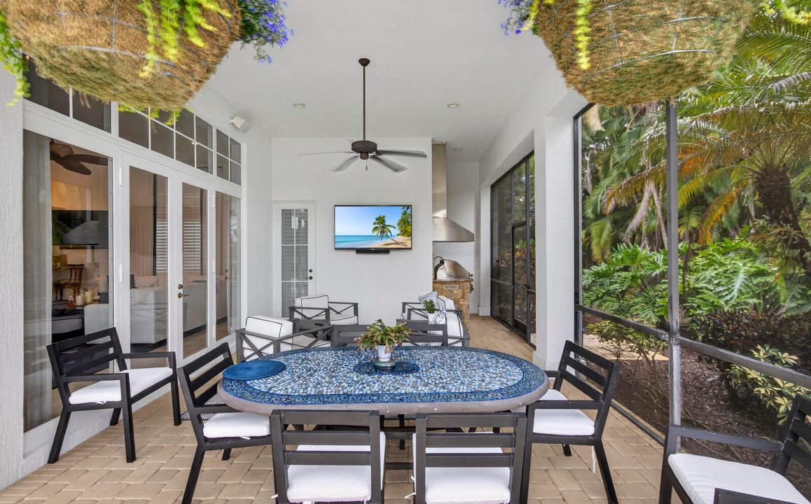 En Venta: $3,300,000 (4 camas, 3 baños, 4220 Pies cuadrados)