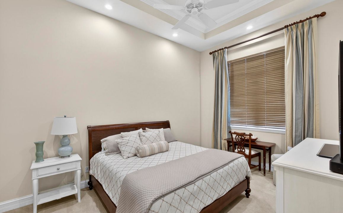 En Venta: $3,300,000 (4 camas, 3 baños, 4220 Pies cuadrados)