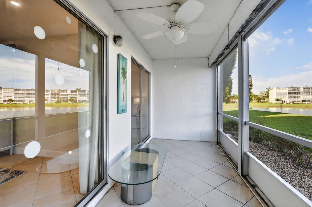 На продажу: $299,000 (2 спален, 2 ванн, 1185 Квадратных фут)