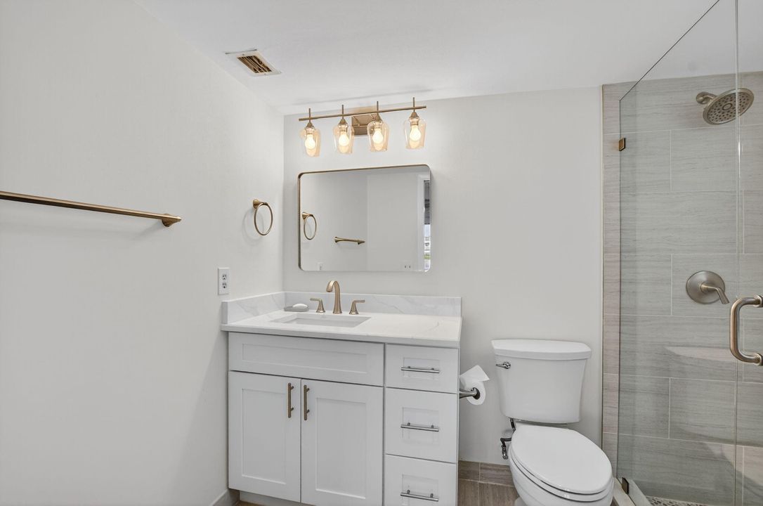 На продажу: $299,000 (2 спален, 2 ванн, 1185 Квадратных фут)