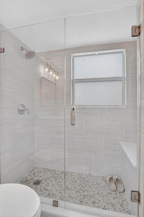 На продажу: $299,000 (2 спален, 2 ванн, 1185 Квадратных фут)