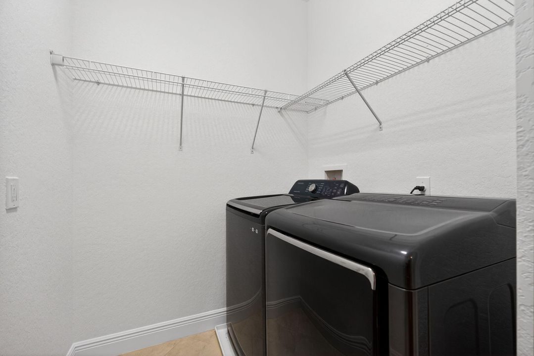 待售: $675,000 (3 贝兹, 2 浴室, 1939 平方英尺)