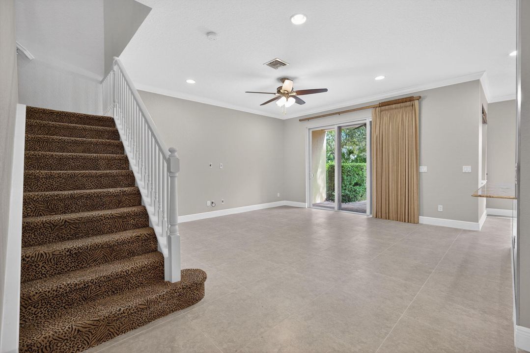 待售: $675,000 (3 贝兹, 2 浴室, 1939 平方英尺)