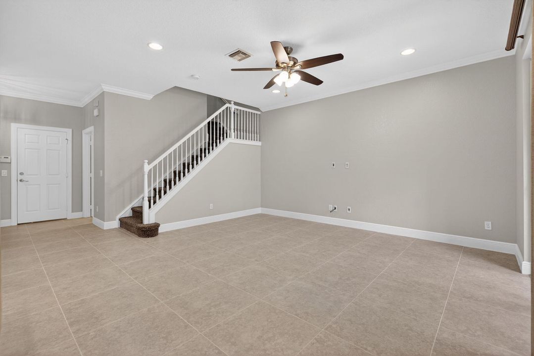 待售: $675,000 (3 贝兹, 2 浴室, 1939 平方英尺)